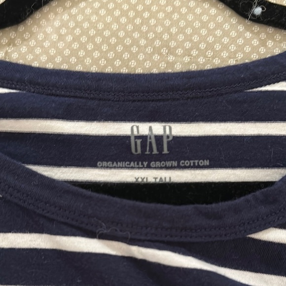 GAP Navy and White Striped Short Sleeve Tee - Picture 2 of 5